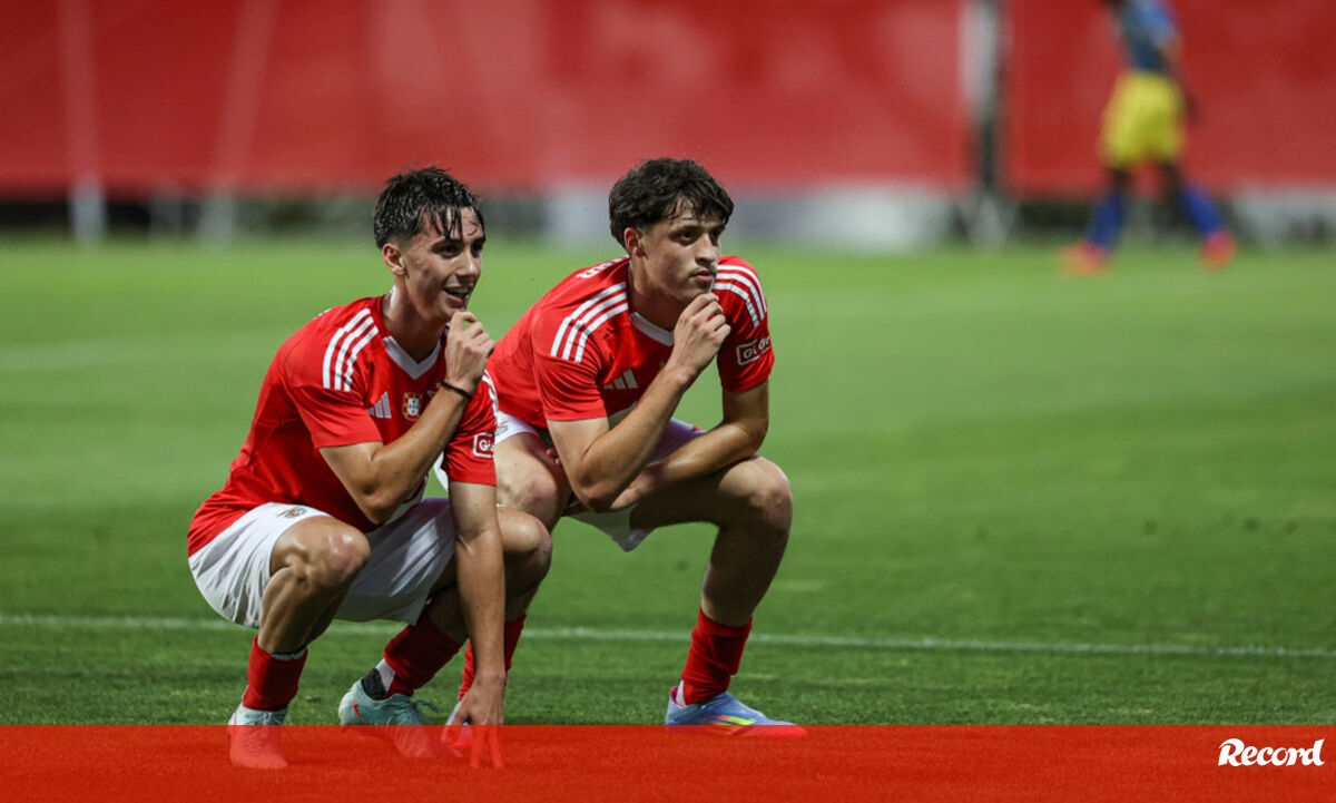 <![CDATA[ Benfica segue no topo ]]>