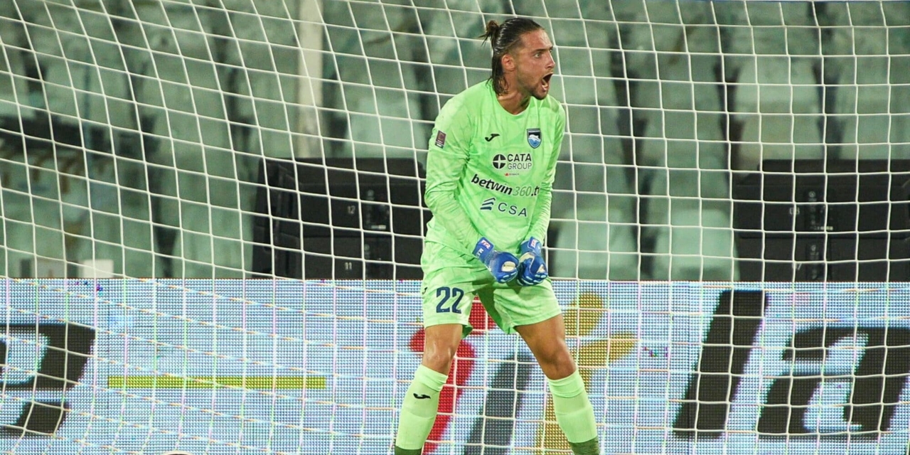 Plizzari ongelooflijk! Hij sleept Pescara naar de Serie B en veroordeelt Ternana door drie strafschoppen te stoppen.