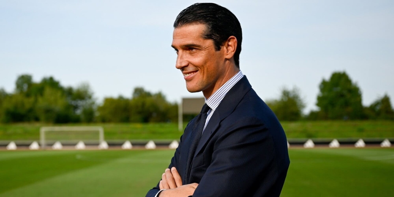 <p>Modesto, Juve'ye sahip çıktı: "Her şeyi kazanmak için oynuyoruz. Vlahovic bizim, Douglas Luiz hata yaptı."</p>