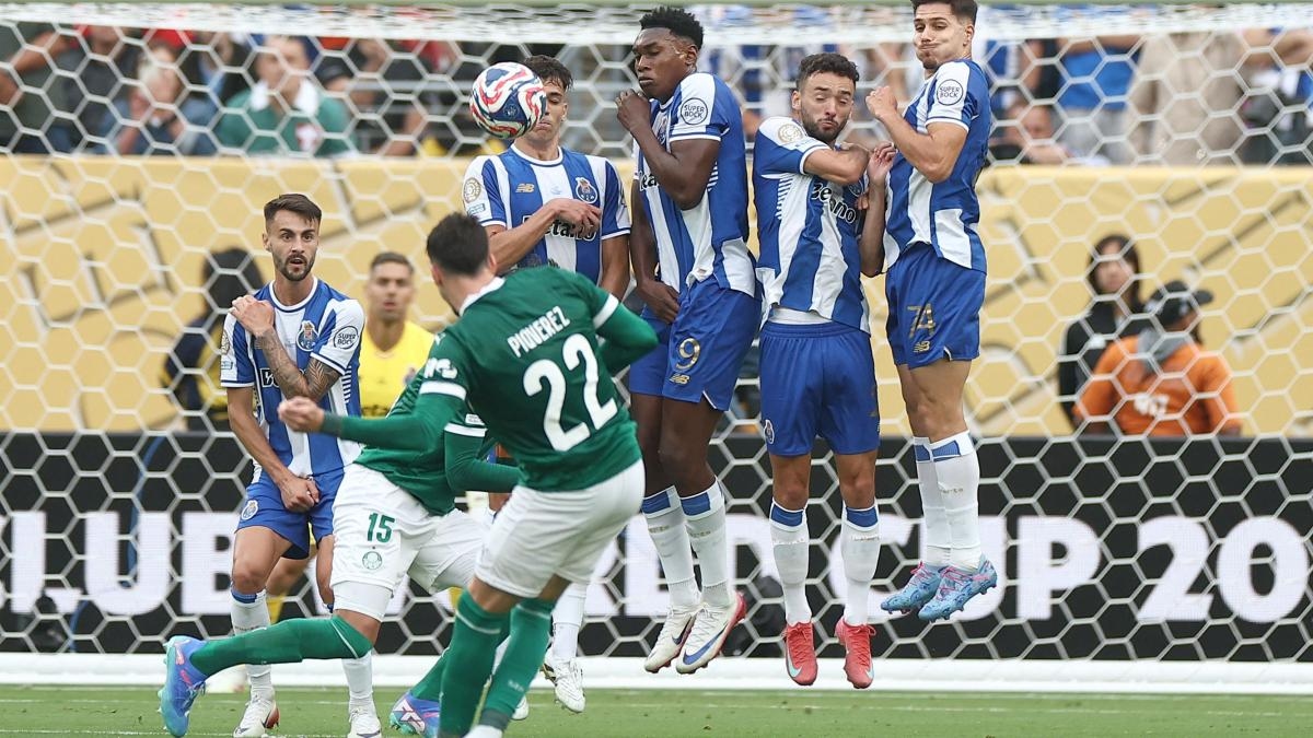 Grande spettacolo, niente gol: Palmeiras-Porto è 0-0. Palo di Murilo nel finale