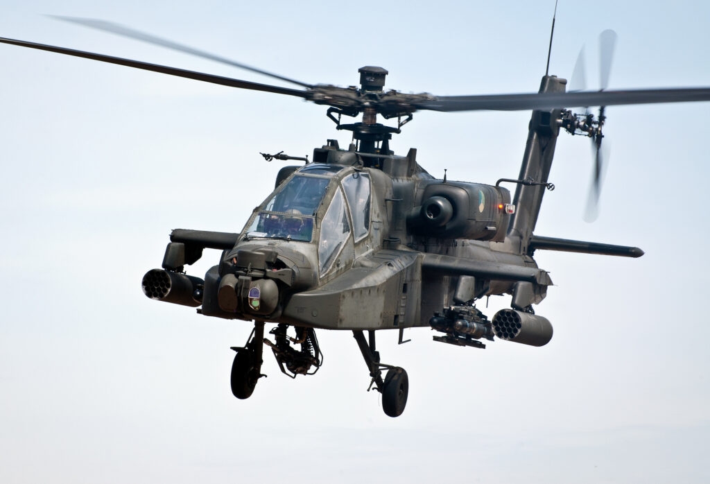 W czwartek szef MON podpisze umowę na leasing od USA 8 śmigłowców AH-64 Apache