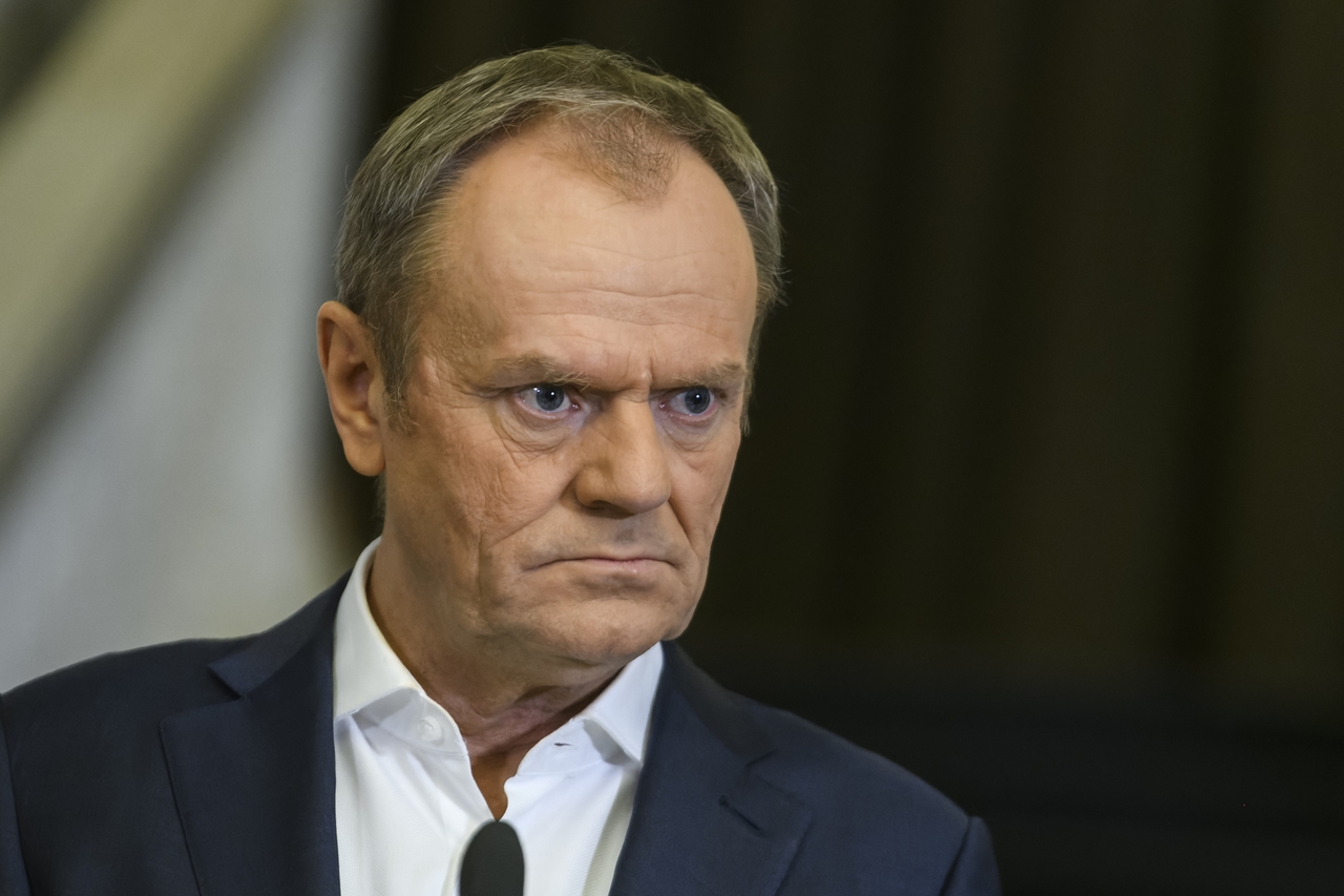 Tusk announces decisive action against immigrant gangs in Poland. "Time for deportation"