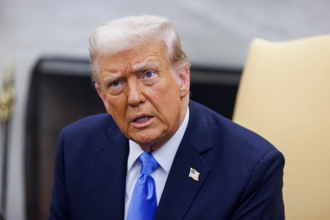 "WP": Former FBI director accused of calling for Trump's assassination