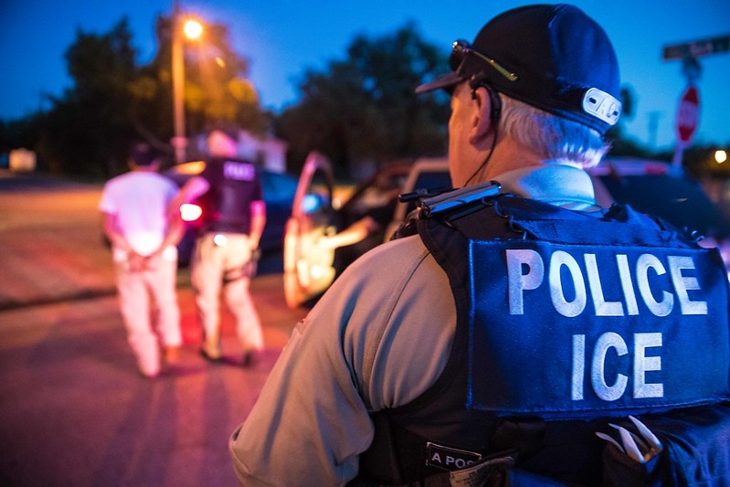 La administración Trump anunció que “inundaría” Nueva York con oficiales de ICE.