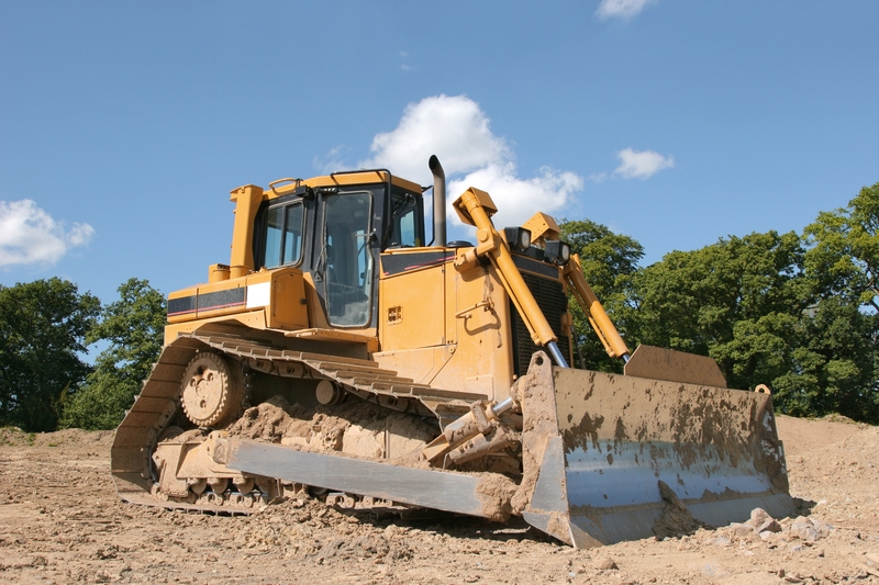 Major Demolition on Staten Island: Mayor and NYPD Commissioner Watch Bulldozer Crush Hundreds of Bikes