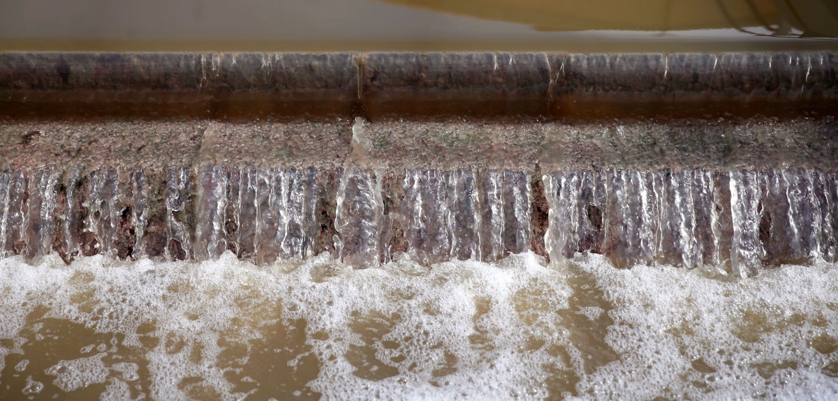 Brüssel drängt Spanien zur Übernahme der EU-Vorschriften zum Thema Wasser und zu Unfällen mit gefährlichen Stoffen.
