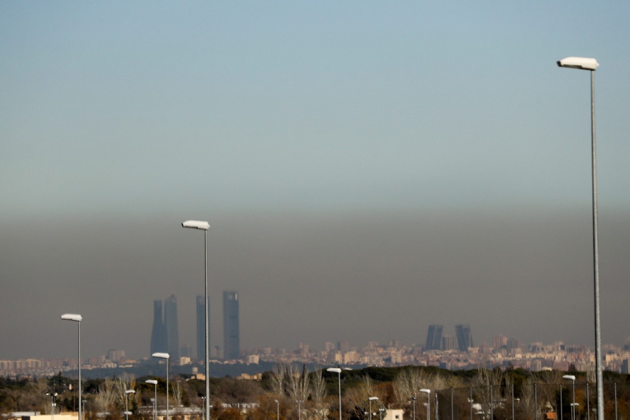 Due persone su tre in Spagna hanno respirato aria inquinata nel 2024 nonostante lievi miglioramenti