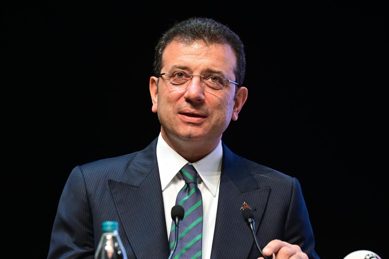 Nieuwe zaak tegen İmamoğlu: beschuldiging van belediging van een ambtenaar