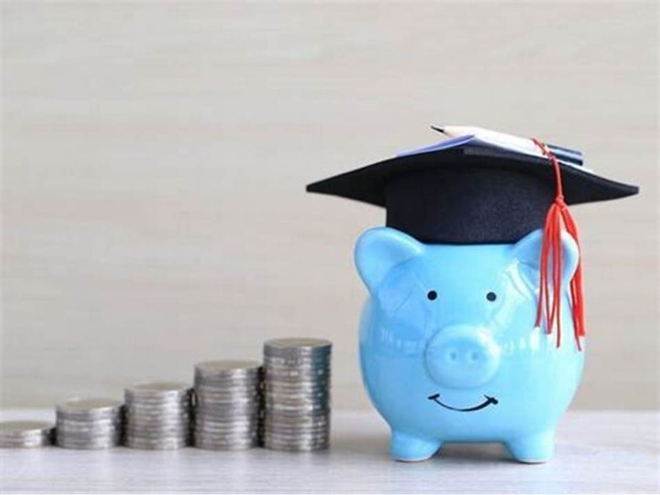 Bildung Ihrer Kinder in Europa: Intelligentes Sparen und Investieren (Leitfaden 2025)