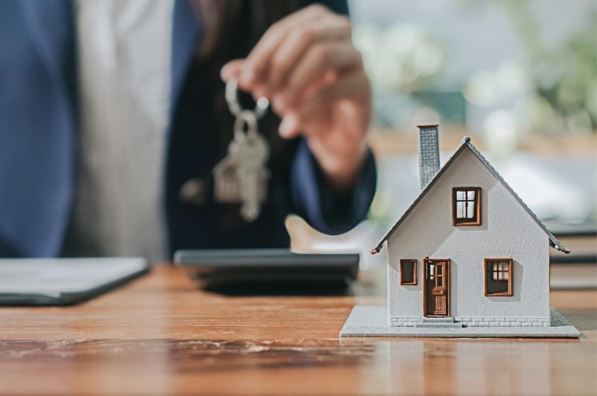 Real Estate: No Significant News in the Immediate Outlook for May 10