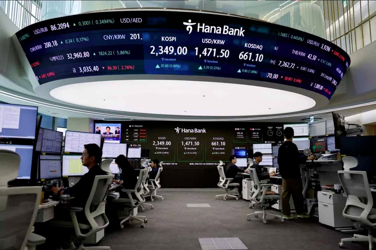 Asia reacciona a presión del Dólar: Bancos centrales venden reservas mientras China abre puerta a diálogo con EEUU