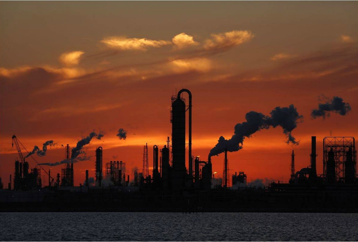 California Fuel Imports Hit 4-Year High Amid Refinery Outages