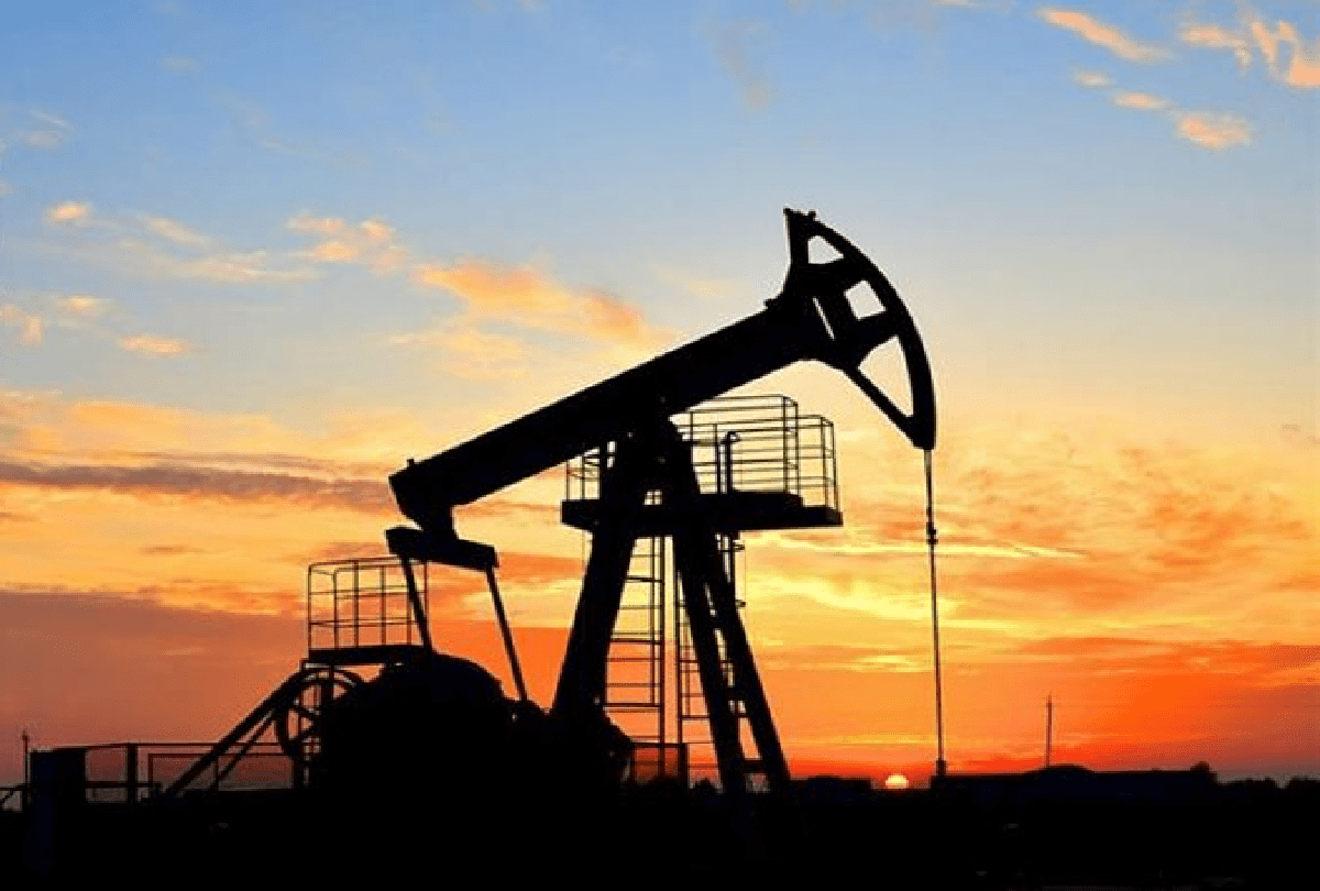 Traders Pile into $80 US Oil Bets as Tensions Rise in Middle East