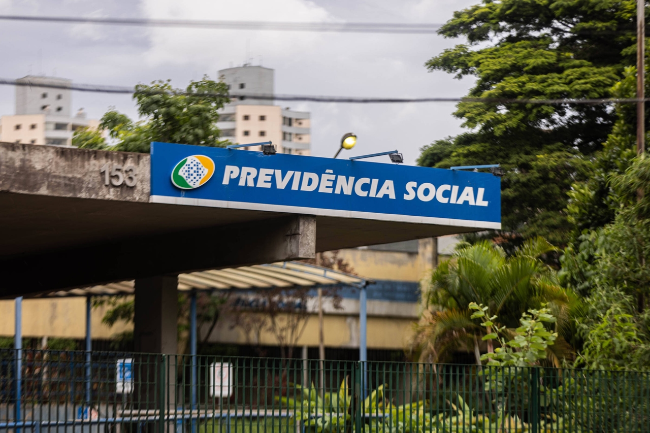 Governo limita auxílio-doença concedido por atestado médico a 30 dias