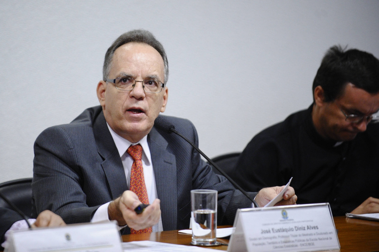 Censo: La derrota evangélica no ocurrió, dice investigador que predijo mayoría para 2032