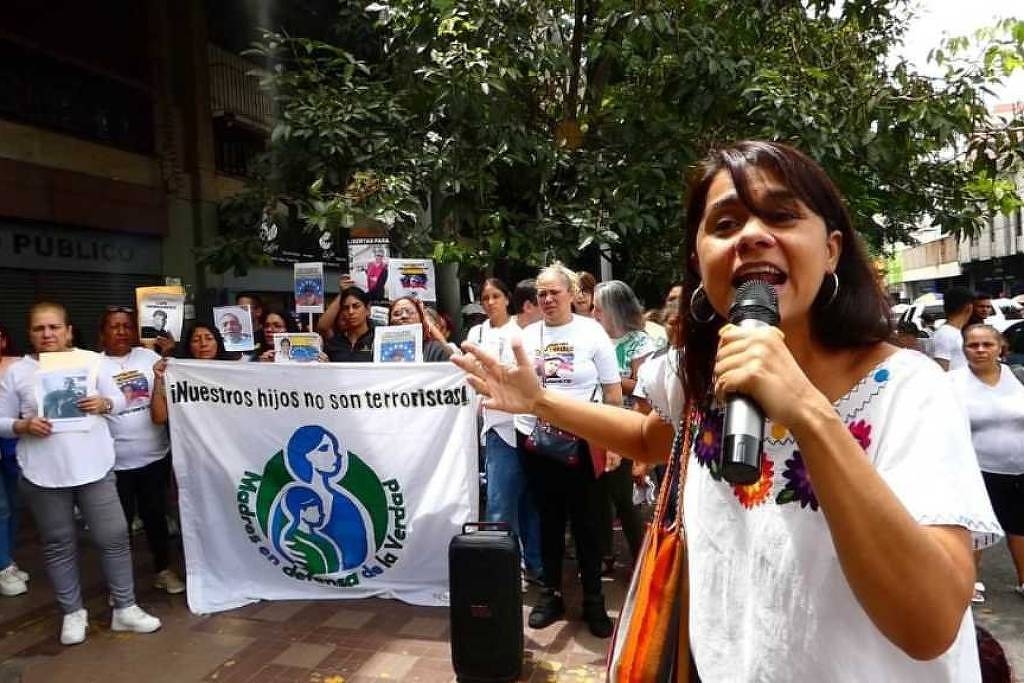Marido de ativista vive périplo por prisões da Venezuela tentando encontrar esposa