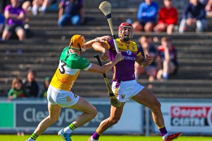 Chins spätes Tor beschert Wexford den Sieg über Offaly und dem zweiten Leinster SHC-Sieg