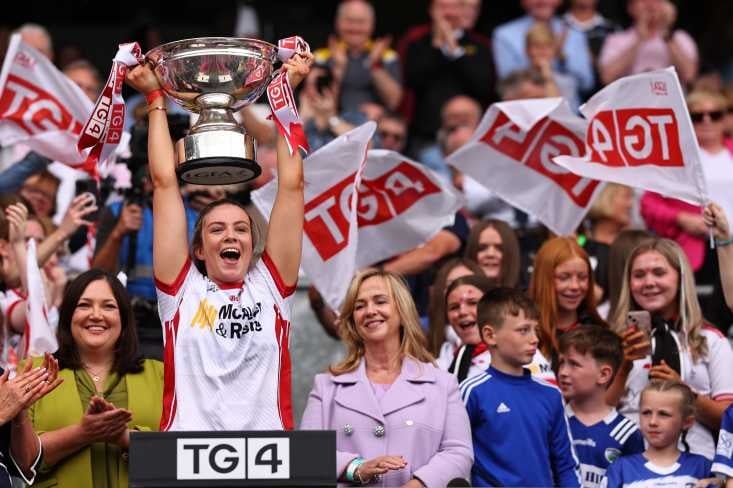 Kadınlar: Tyrone'un Laois'i yenerek ikinci kez Tüm İrlanda ara şampiyonluğunu kazanmasında goller belirleyici oldu