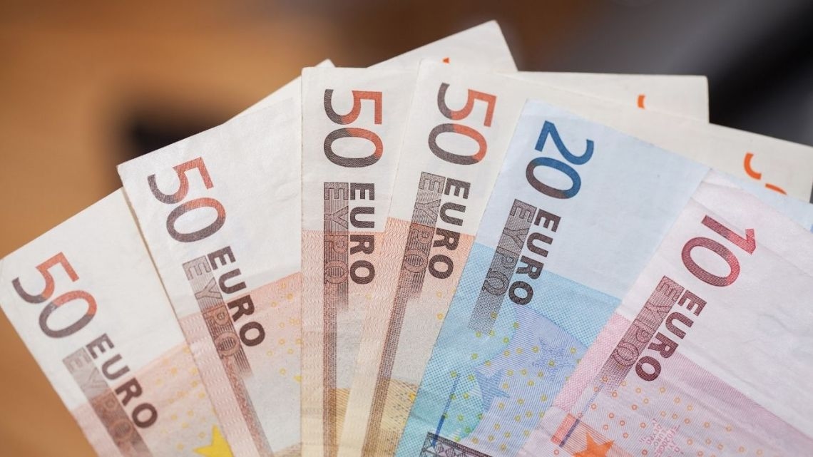 Euro hoje e euro azul hoje, AO VIVO: minuto a minuto da cotação desta terça-feira, 25 de fevereiro de 2025