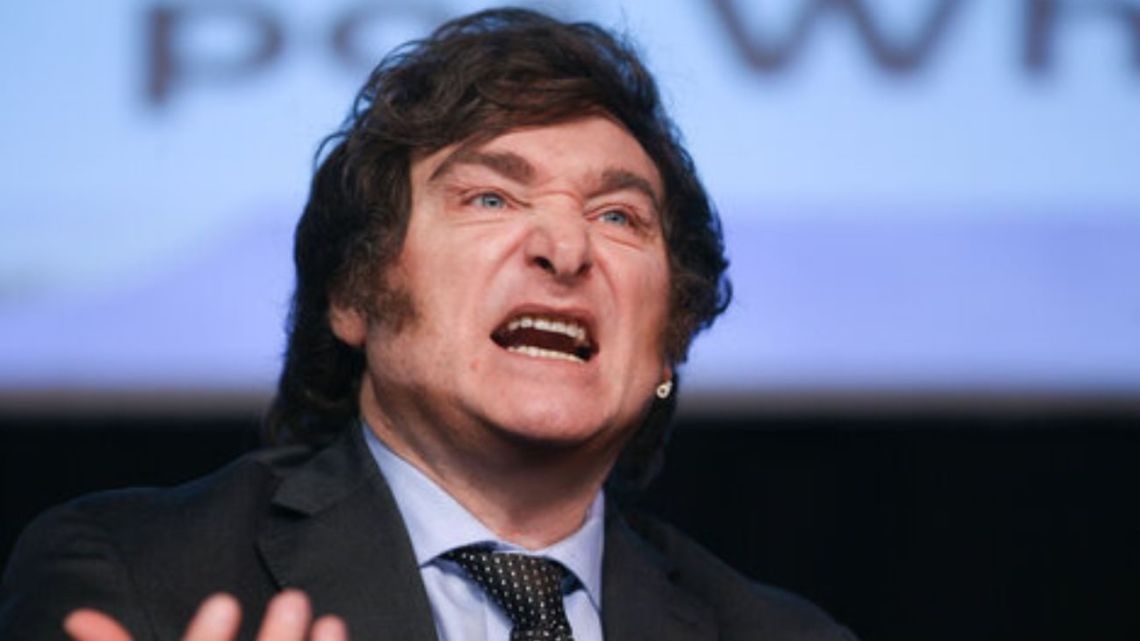 Carattini: "Hükümet yeni uluslararası ihraçları hedefliyor, ancak çift haneli oranları desteklemiyor."
