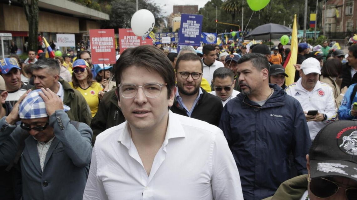 L'état de santé du sénateur colombien Miguel Uribe Turbay s'est aggravé après une opération pour une hémorragie intracérébrale.