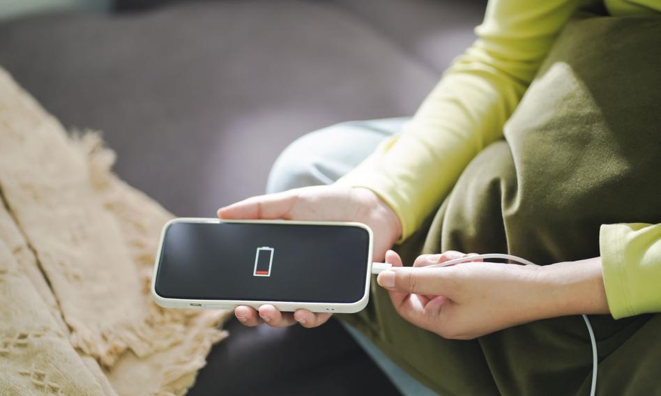Better Batteries and Energy Labels: Smartphones Are Set for a Revolution