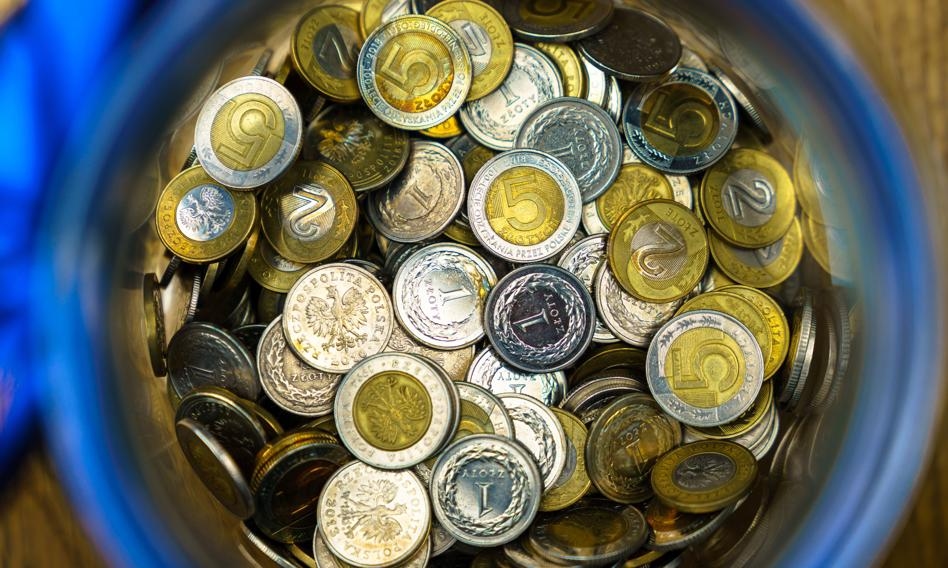 Il Ministero delle Finanze abbassa di 25 punti base il tasso di interesse sulle obbligazioni al dettaglio nella sua offerta di agosto.