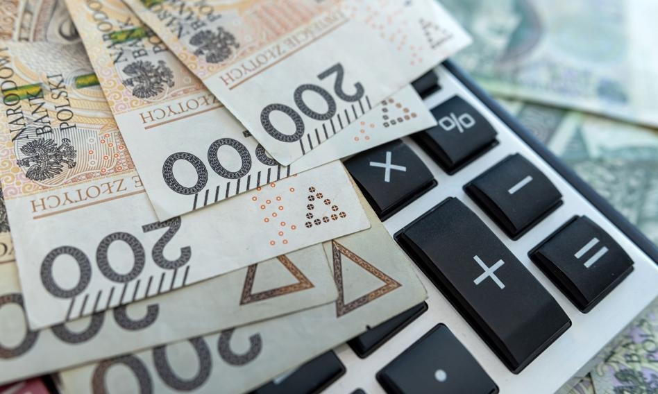 Vice-presidente da Associação Bancária Polonesa: as receitas dos bancos são bastante sensíveis às mudanças nas taxas de juros