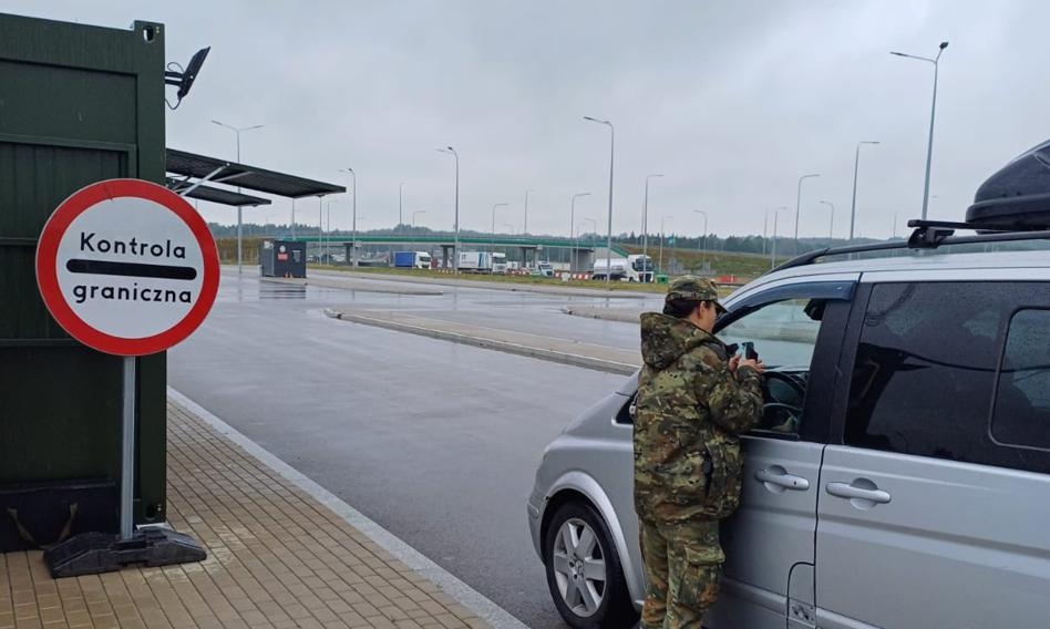 Ecco come i polacchi valutano il ripristino dei controlli alle frontiere. Nuovo sondaggio