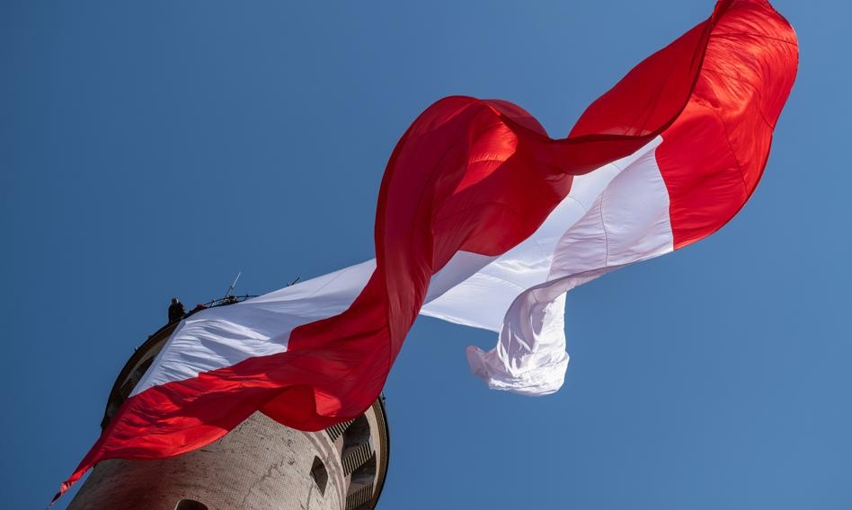 La Polonia si sta restringendo. La sua superficie è diminuita di oltre 60 ettari l'anno scorso.