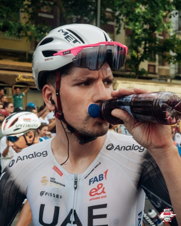 La Vuelta: João Almeida ganha tempo à “vermelha” mas vê Vingegaard fugir
