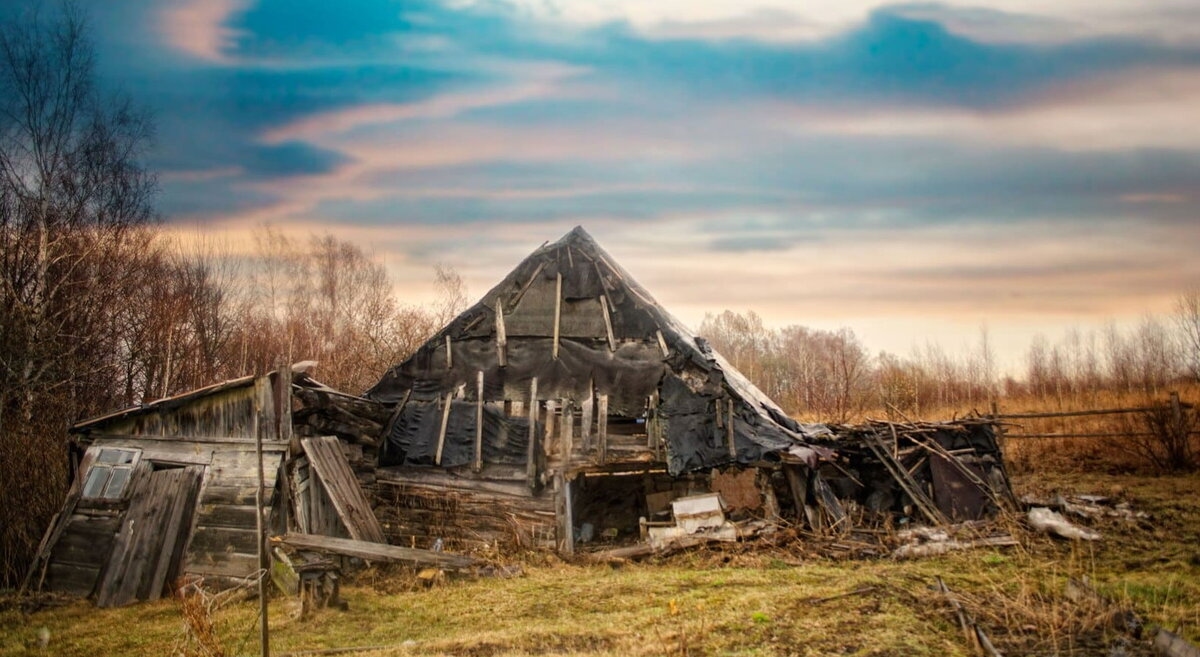 Três aldeias abandonadas perto de Veliky Novgorod aguardam abolição