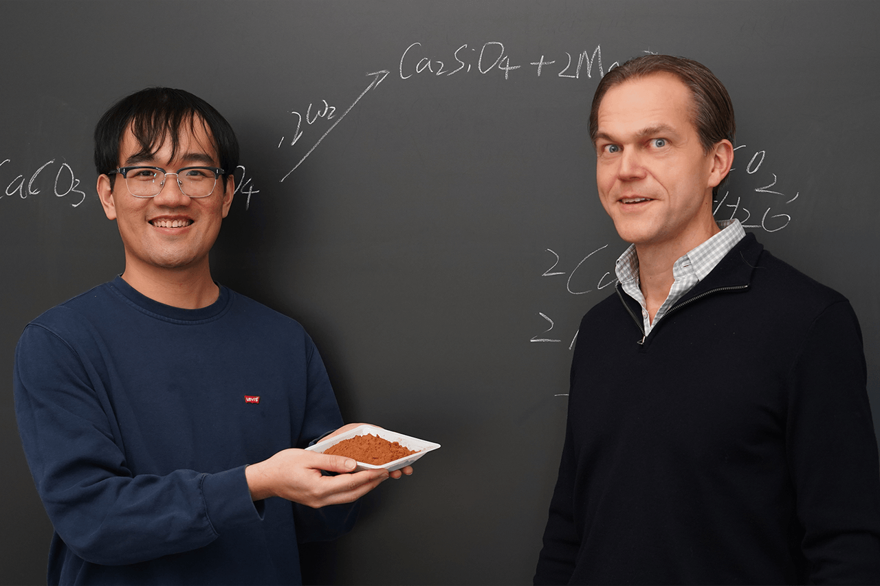 New Technique Turns Ordinary Rocks Into Carbon-Capturing Machines