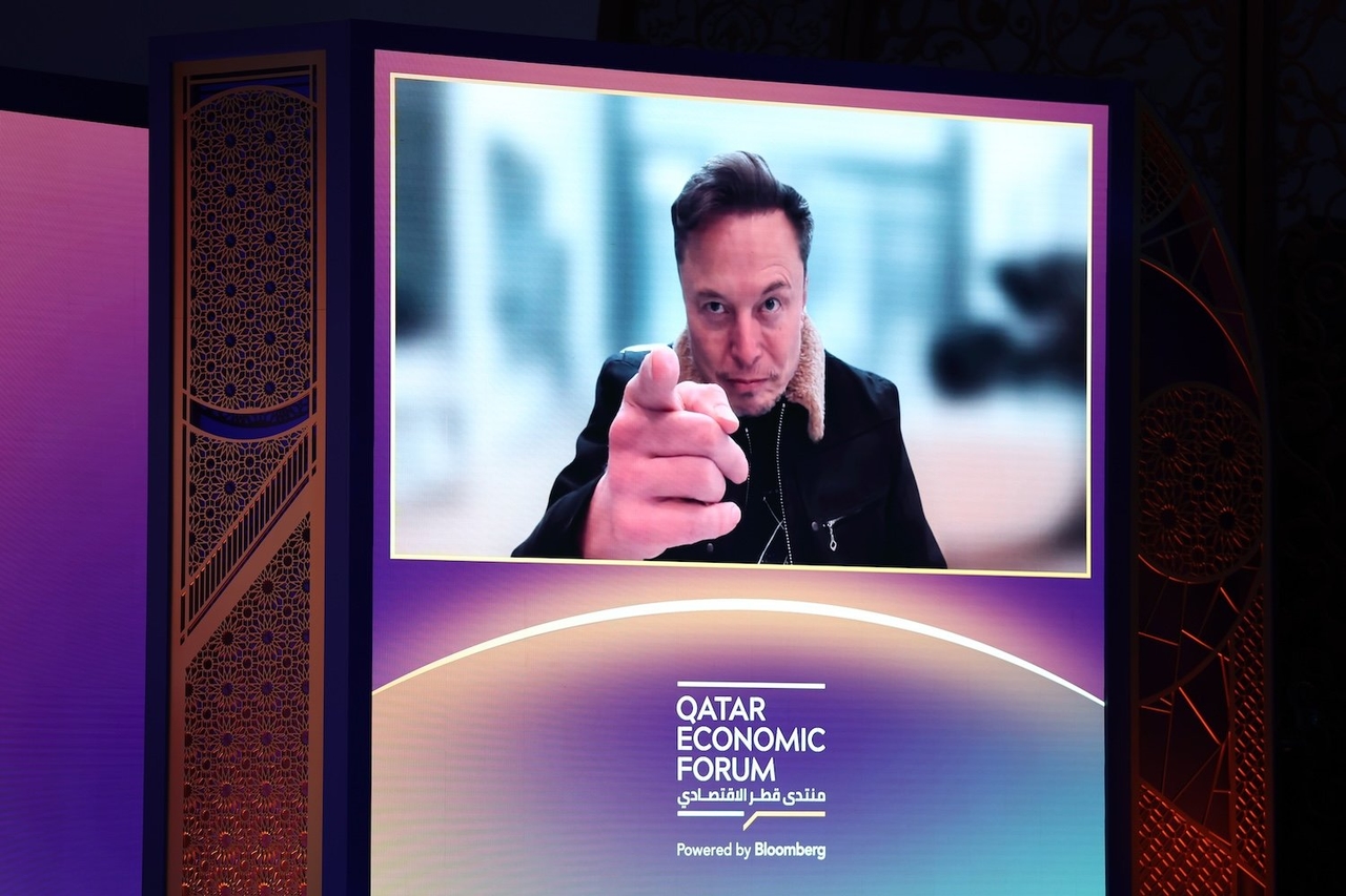 Il miliardario bambinone Elon Musk rilascia la sua intervista più petulante fino ad oggi