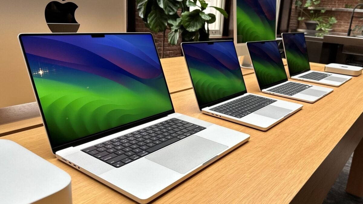 Let’s Face It, the Next MacBook Needs to Be Cheap