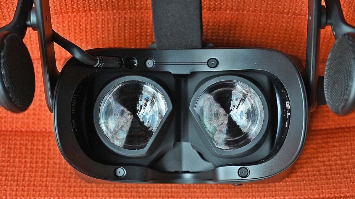 Valve’s Steam Deck for Your Face Is Way More Interesting Than a Quest Clone