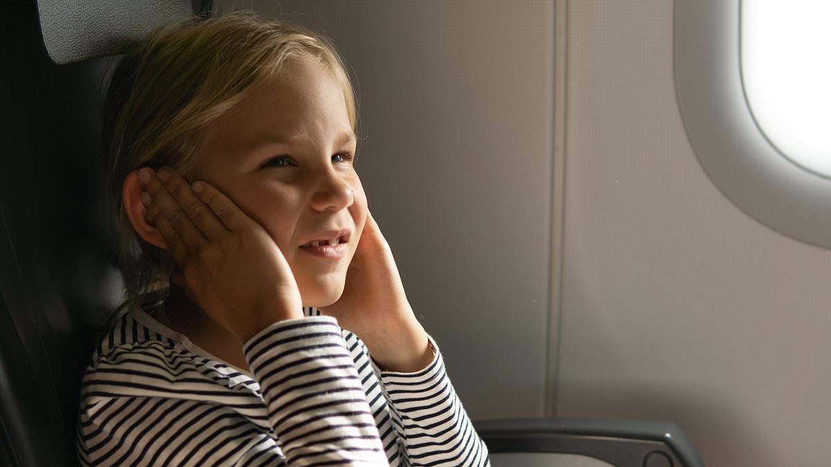 Pilot reveals secret to stopping health issue many air passengers suffer from