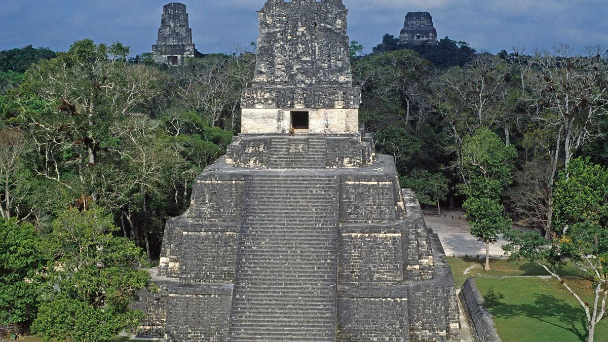 Archaeologists make chilling discovery inside 'Blood Cave' used for ancient Mayan rituals