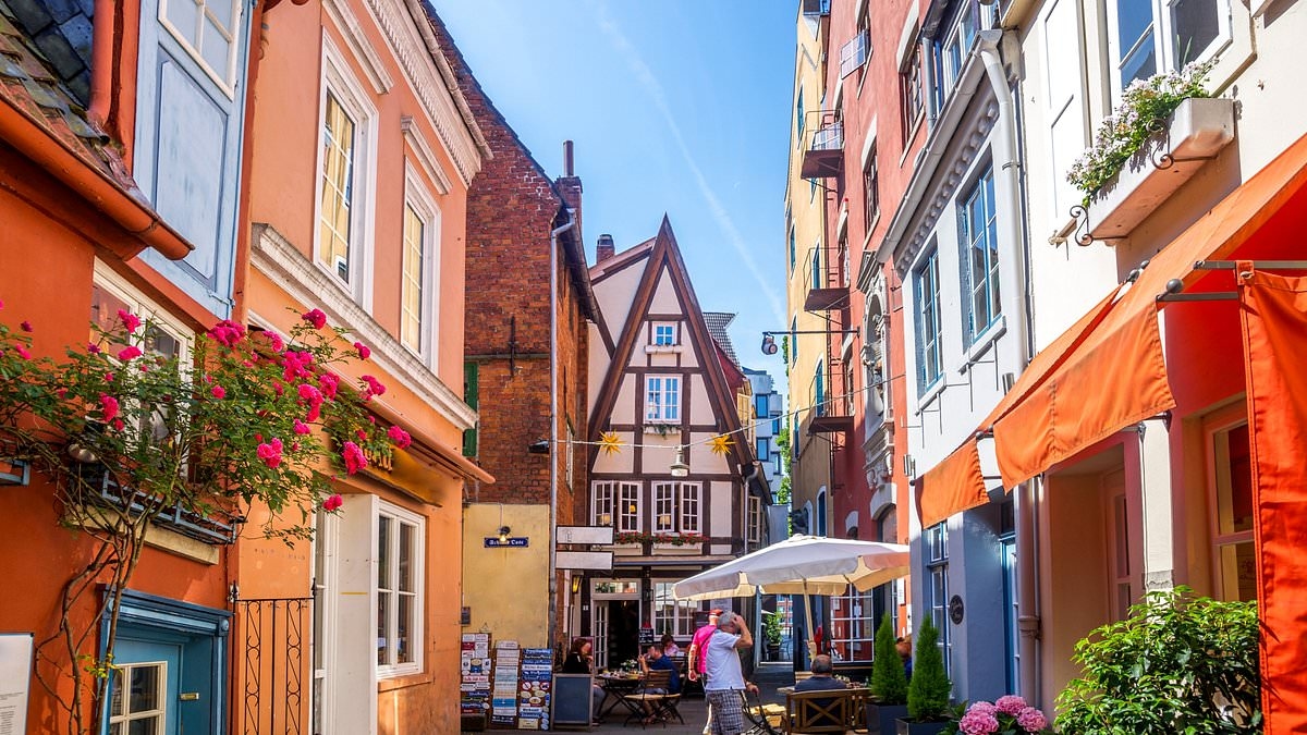 A linda cidade que é um dos lugares mais baratos para voar neste verão - e as cervejas custam apenas £ 2,50