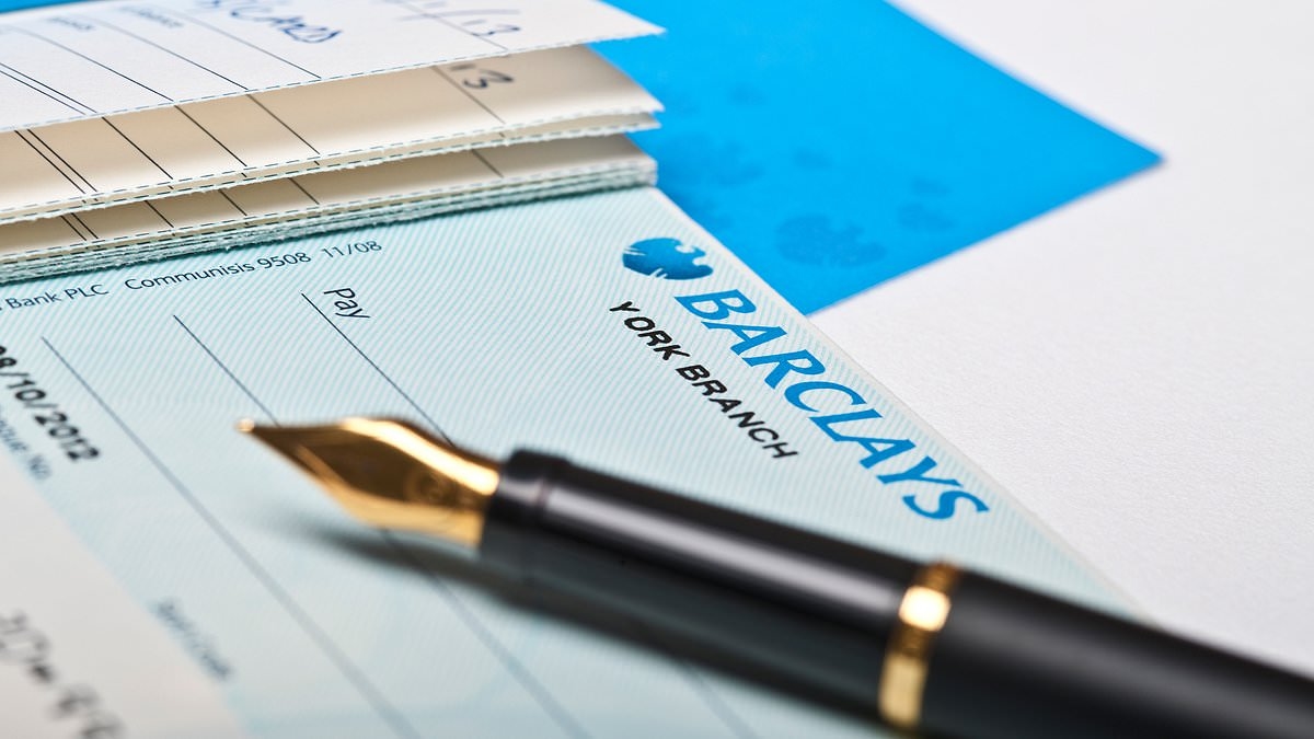 Por que todos os 12 cheques que depositei nos Correios desapareceram? TONY HETHERINGTON investiga