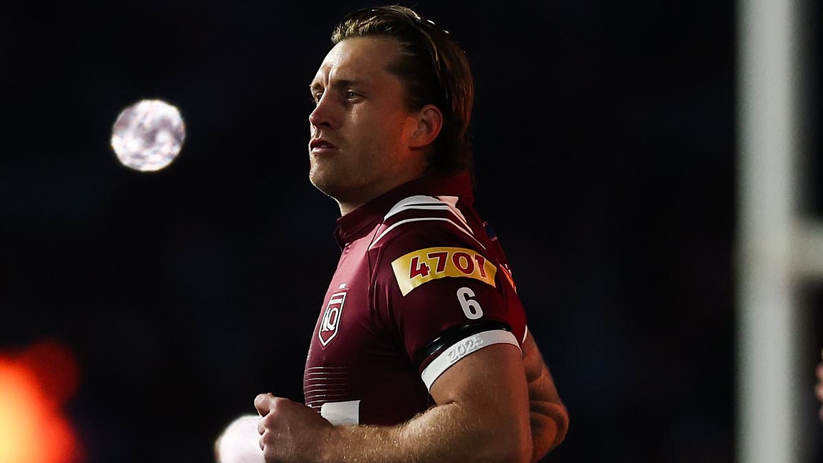 Cameron Munster keek naar de hemel en stuurde zijn vader een bericht terwijl hij naar State of Origin rende, slechts enkele dagen na zijn dood. Dit is wat hij vroeg...
