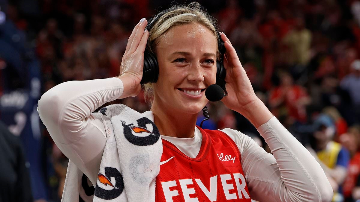 Taraftarlar, viral videonun internette tekrar ortaya çıkmasının ardından WNBA yıldızı Sophie Cunningham'ın bir sonraki işinin ne olacağını bildiklerini iddia ediyor