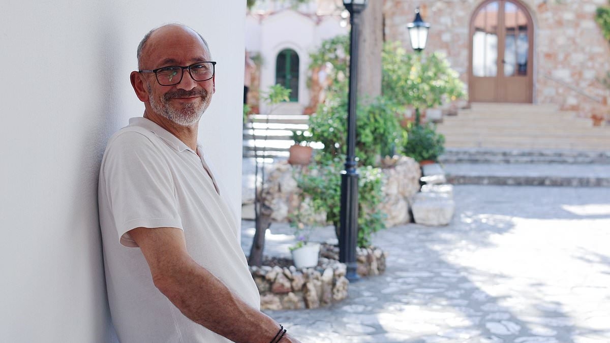 I suffered one extremely bizarre symptom before 'worst cancer diagnosis possible'