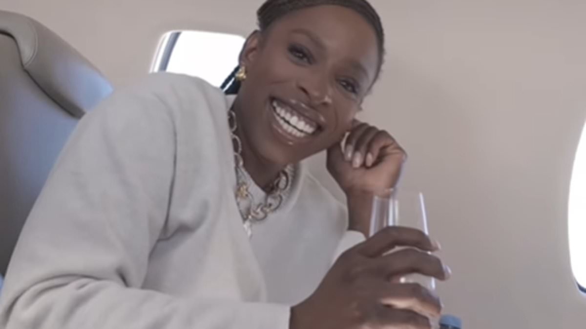 I flew to Paris on a private jet for just £550 - here's the simple travel hack I used