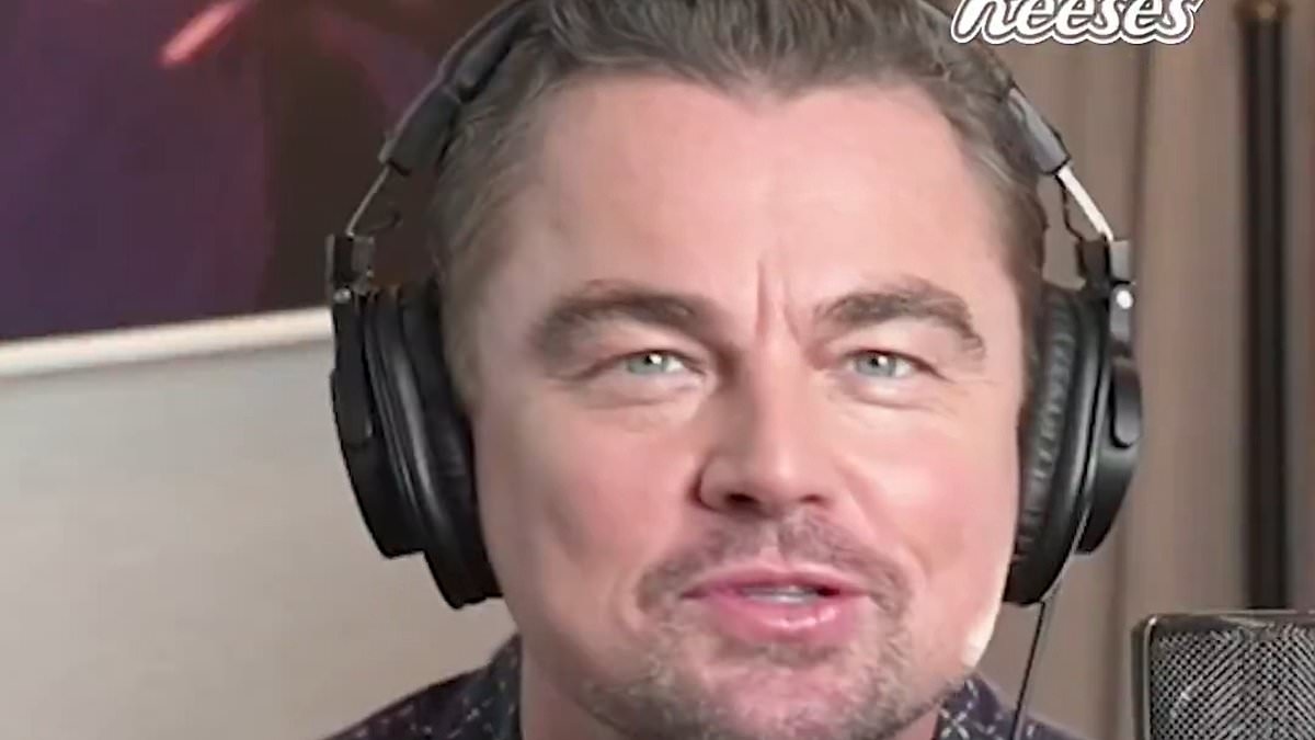 Travis en Jason Kelce scoren een groot Leonardo DiCaprio-interview terwijl Oscar-winnaar zich bij Benicio del Toro voegt