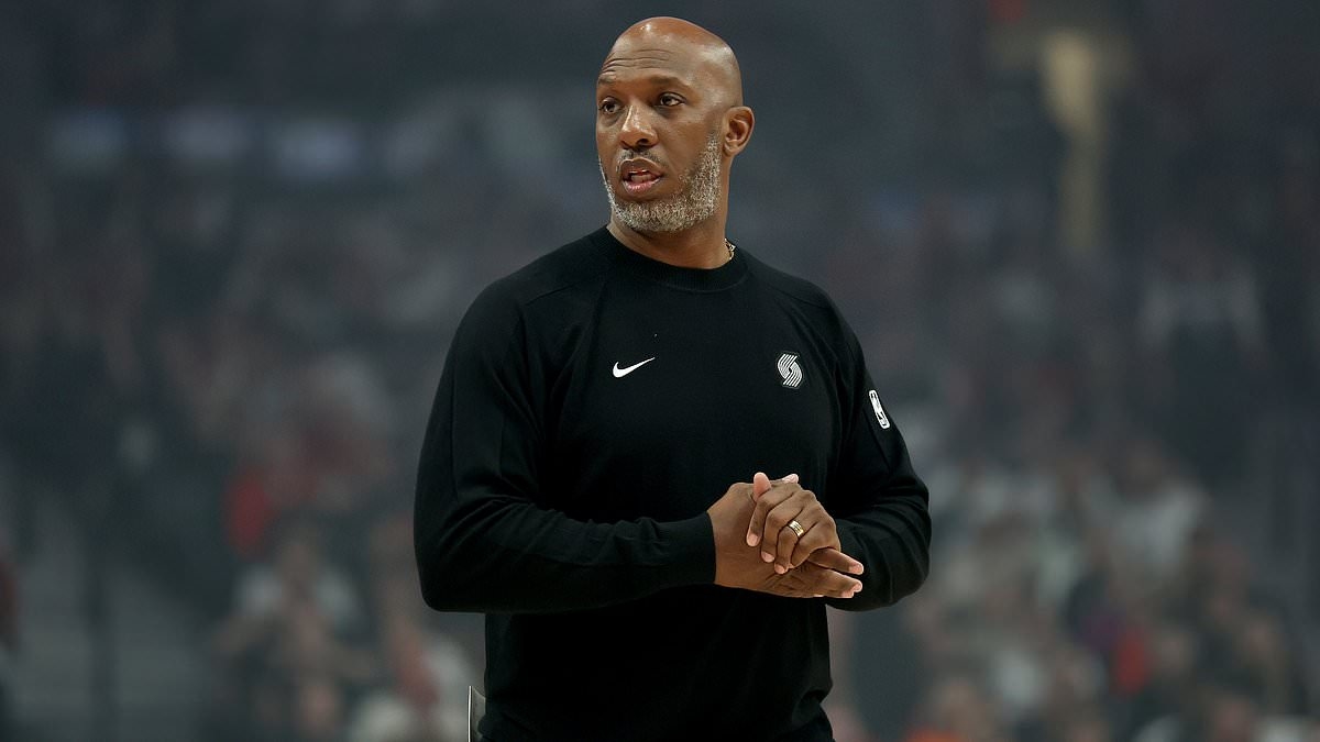 Indicted NBA coach Chauncey Billups seen at poker table alongside alleged co-conspirators in 2019 photo
