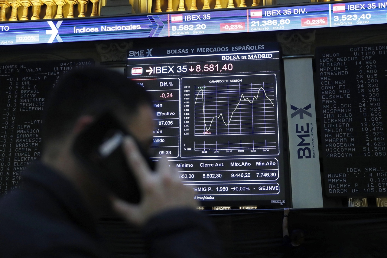 Avrupa'nın önemli borsaları pozitif bölgede kapandı ve Euro, dolara karşı değer kazandı.