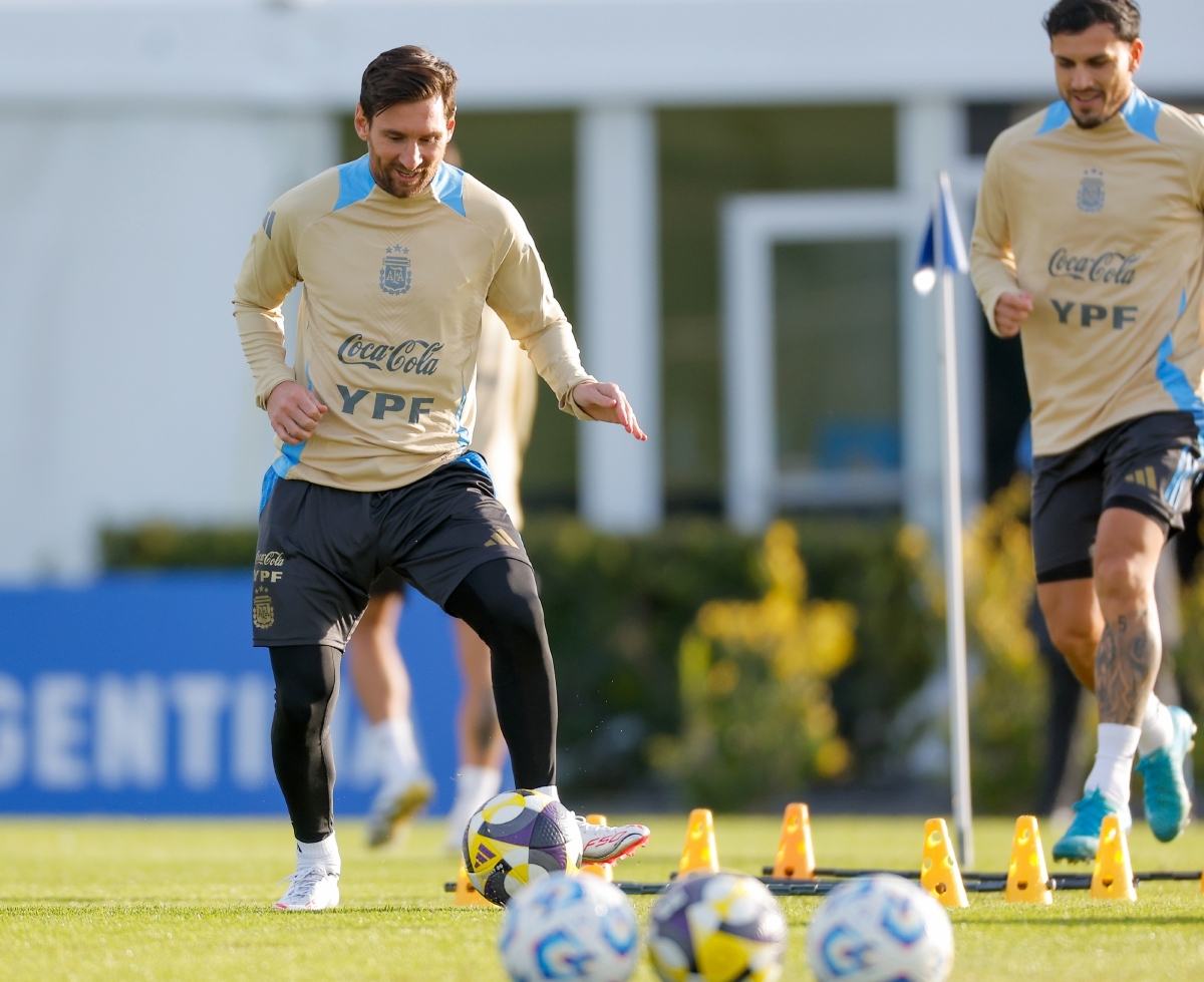 Messi, Albiceleste'ye dönmeye hazır