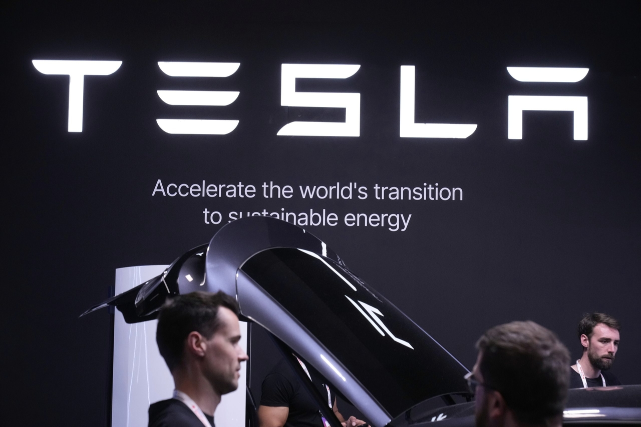 Musk ile Trump arasındaki yeni anlaşmazlığın ardından Tesla hisseleri %7 düştü