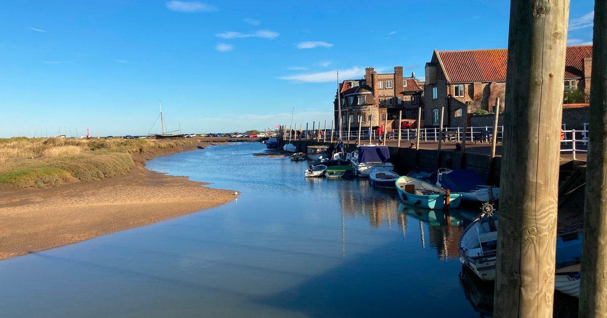 Charming UK seaside village named one of the best in England with cute cottages